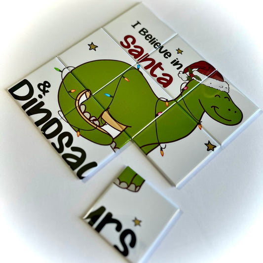 SANTA AND DINOS MAGNETIC PUZZLE