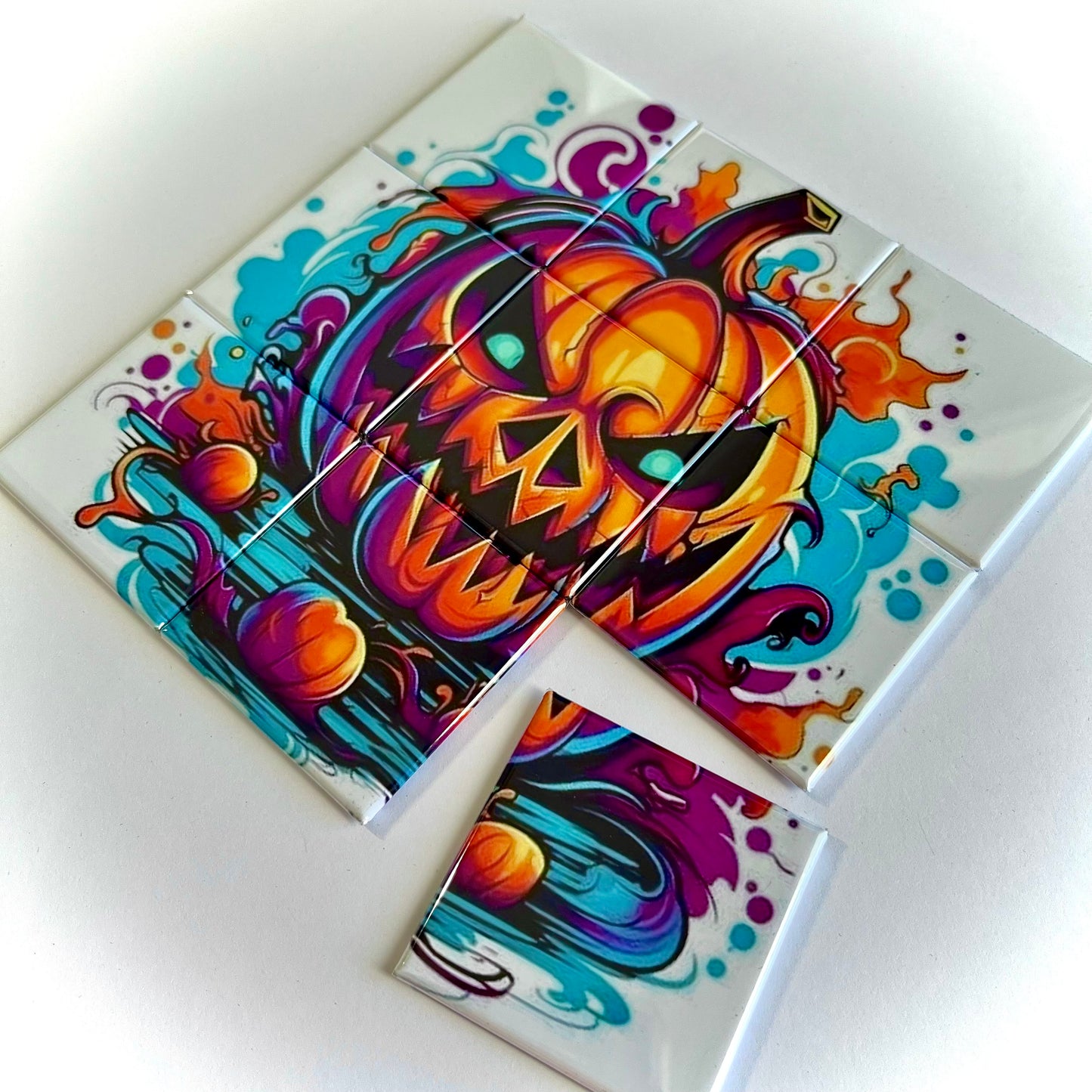 CREEPY PUMPKIN MAGNETIC PUZZLE